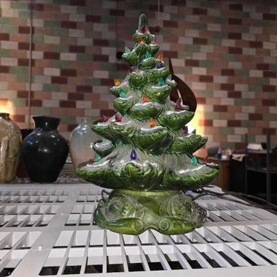 #3310 â€¢ Christmas Tree Lamp
