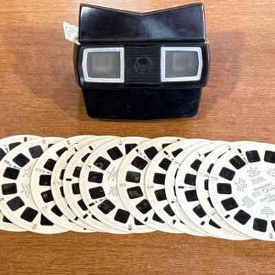 #5352 â€¢ Vintage View Master with Reel Discs
