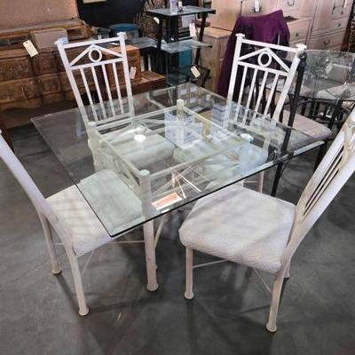 #7048 â€¢ Table and Chair Set
