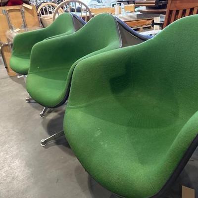 #5682 â€¢ 3 dark green chairs
