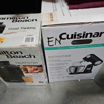 #6212 â€¢ New! Cuisineart 5.5qt Mixer and Hamilton Beach Juicer
