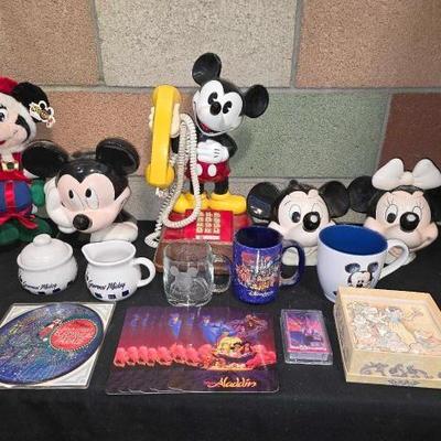 #2652 â€¢ Disney Memorabilia

