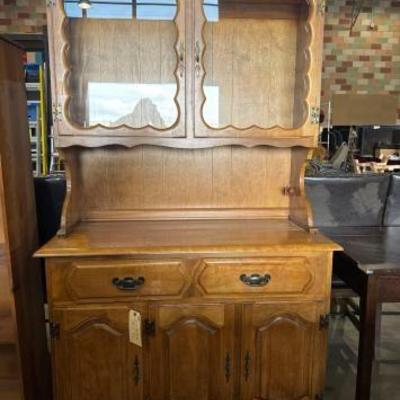 #5092 â€¢ 2 piece dresser set
