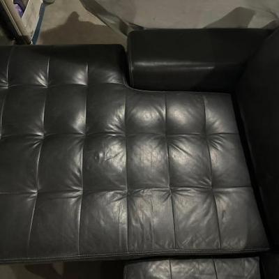 #5162 â€¢ 2 piece black leather L shaped couch
