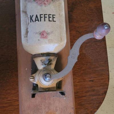 Antique Coffee Griner