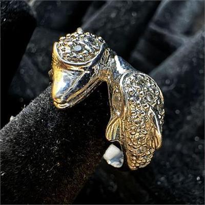 Lot 026   0 Bid(s)
Silver Tone and QZ Dolphin Ring Size 6