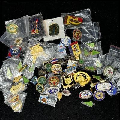 Lot 100-065   1 Bid(s)
Pin Collection, Curling Clubs and Other