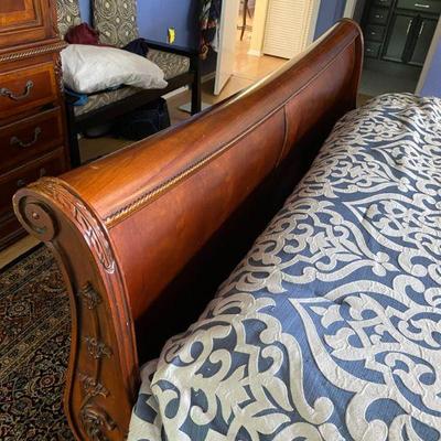 king sleigh bed