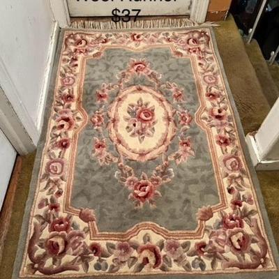 Vtg Wool Aubussion Floral runner $37 BEAUTIFUL
Need to see
Like New  Beautiful