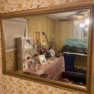Stanley Monarch  $60 
MINT Cond 41 x 29 x 1
Baroque Style Gold Fluted Frame 
Quality Distortion Free Mirror
