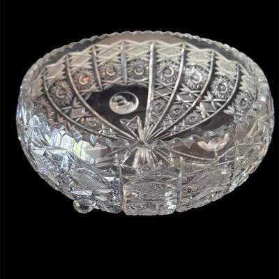Footed glass bowl