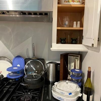PYREX/POT AND PANS