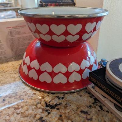 porcelain heart bowls 
