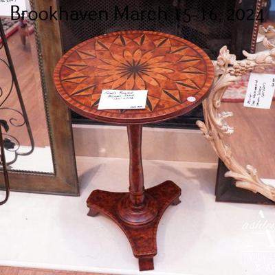 Small round accent table (24â€ x 16â€ dia)