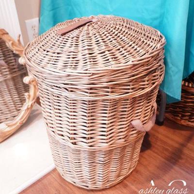 WIcker Hamper / Basket