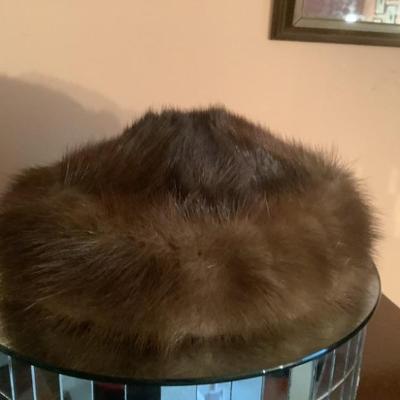 Fur hat 