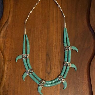 Turquoise Bear Claw Nacklace