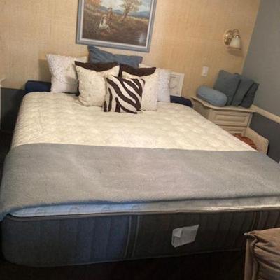 Mattressjack Bed with equipment included
