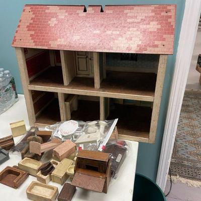Dollhouse and accessories