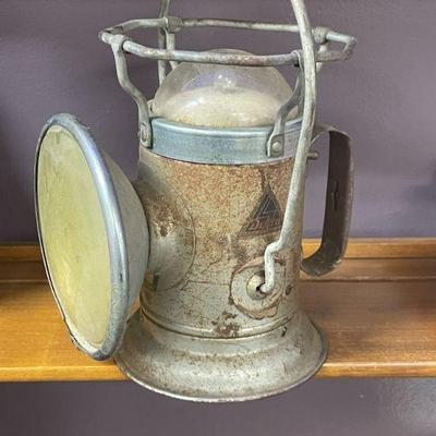Deluxe Lantern