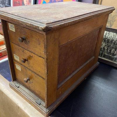 Vintage Wood 3 dwr Chest