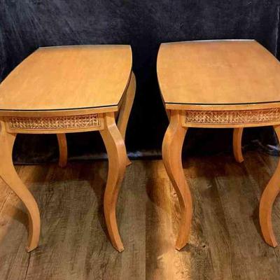HGS224 Pair Of Wood Tables