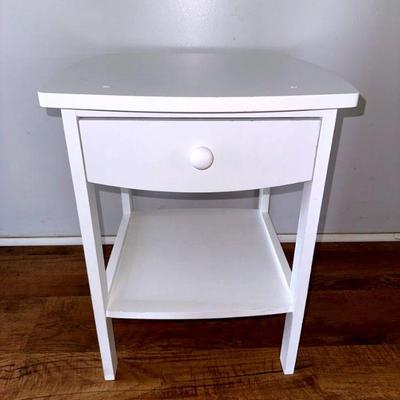 HGS212 White Nightstand 