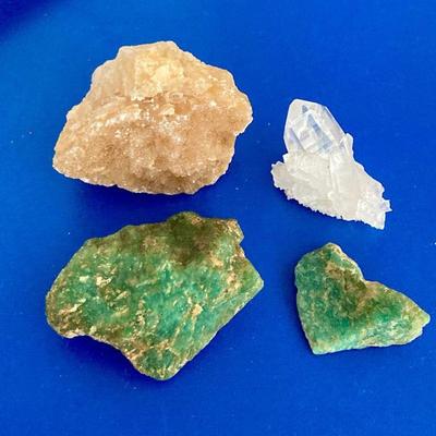 HGS113 Amazonite, Kauai Calcite, Crystal 