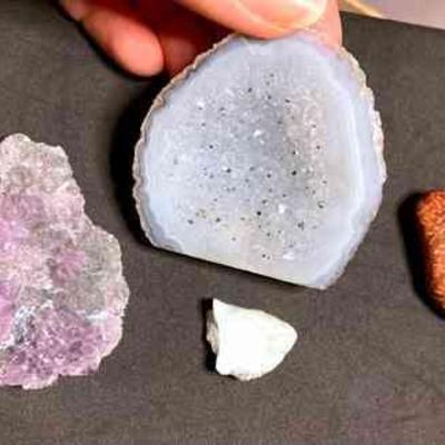 HGS065 Mini Geode, Flower Of Amethyst And More 