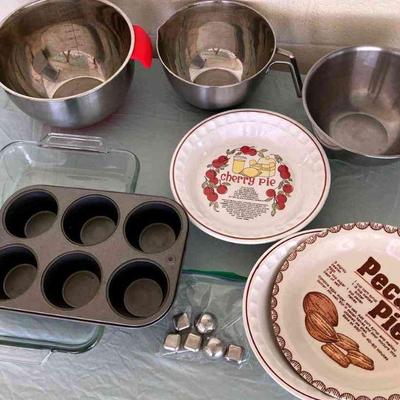 HGS147 Mixing Bowls, Dishes And More 
