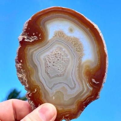 HGS106 Agate Slice With Stand