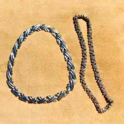 HGS008 2 Necklaces 