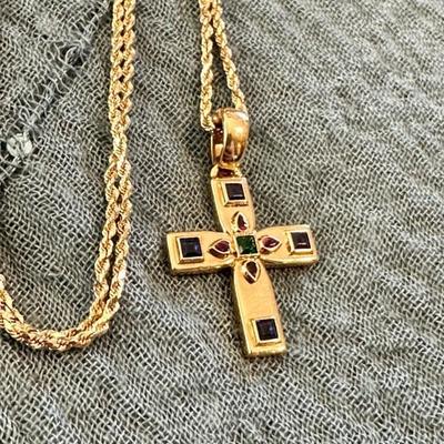 Cartier 18kt cross chain sold separately