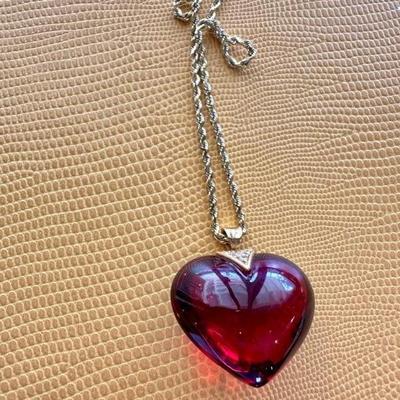 Baccarat Crystal heart with 18kt chain