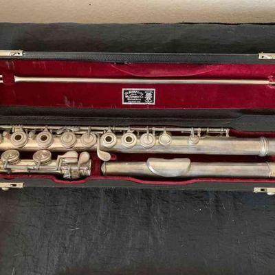 Vintage flute and case