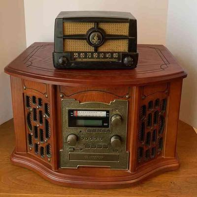Vintage radio and reproduction radio