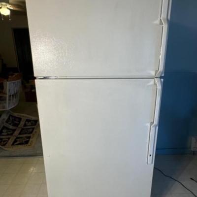 GE REfrigerator