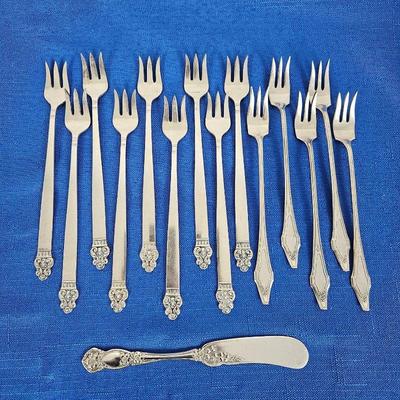 Lot of Silverplated Appetizer Forks and Knife - 15pcs