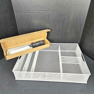 Large White Mesh Drawer Storage Plus set of Five New Kitchen Knives