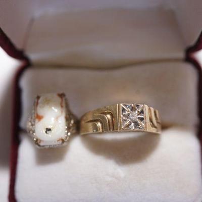 14kt gold and diamond . Early cameo set in gold