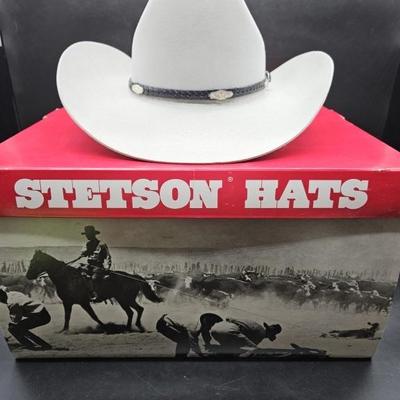 Stetson, Mist Grey Beaver Cowboy Hat. Sz. 7 In