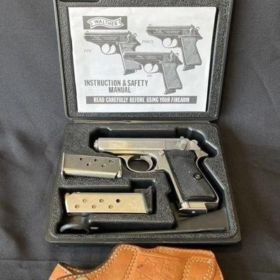Walter Model PPK/S Cal. 9mm Kurtz/380ACP Pistol w/ 3 Clips and Holster