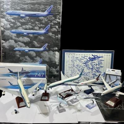 Boeing Plane Models And Posters * 787 - 747 - 737

