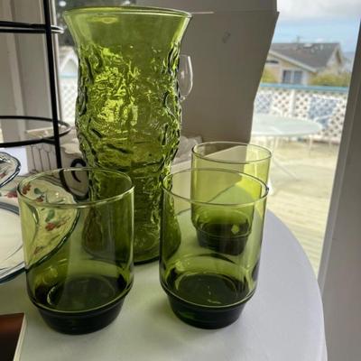 Retro glass pitcher & glasses