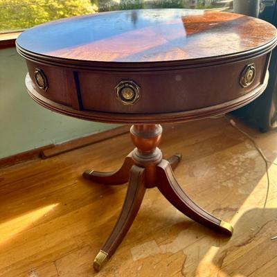 Hammary round mahogany single drawer table