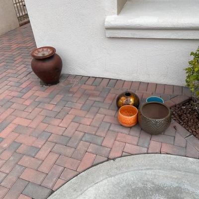 4 pots sold