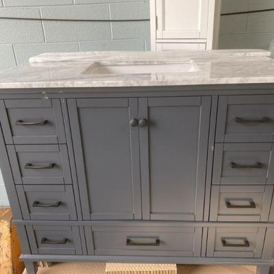 Lot 417 | Merryfield Single Vanity