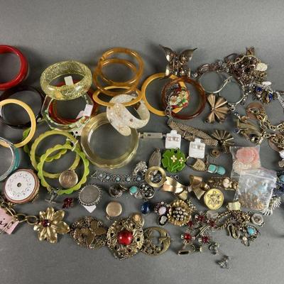 Lot 178 | Costume Jewelry
