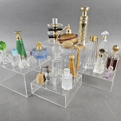 Lot 92 | Vintage Guerlain Shalimar Perfume Bottle & More!