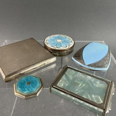 Lot 130 | Vintage Compacts